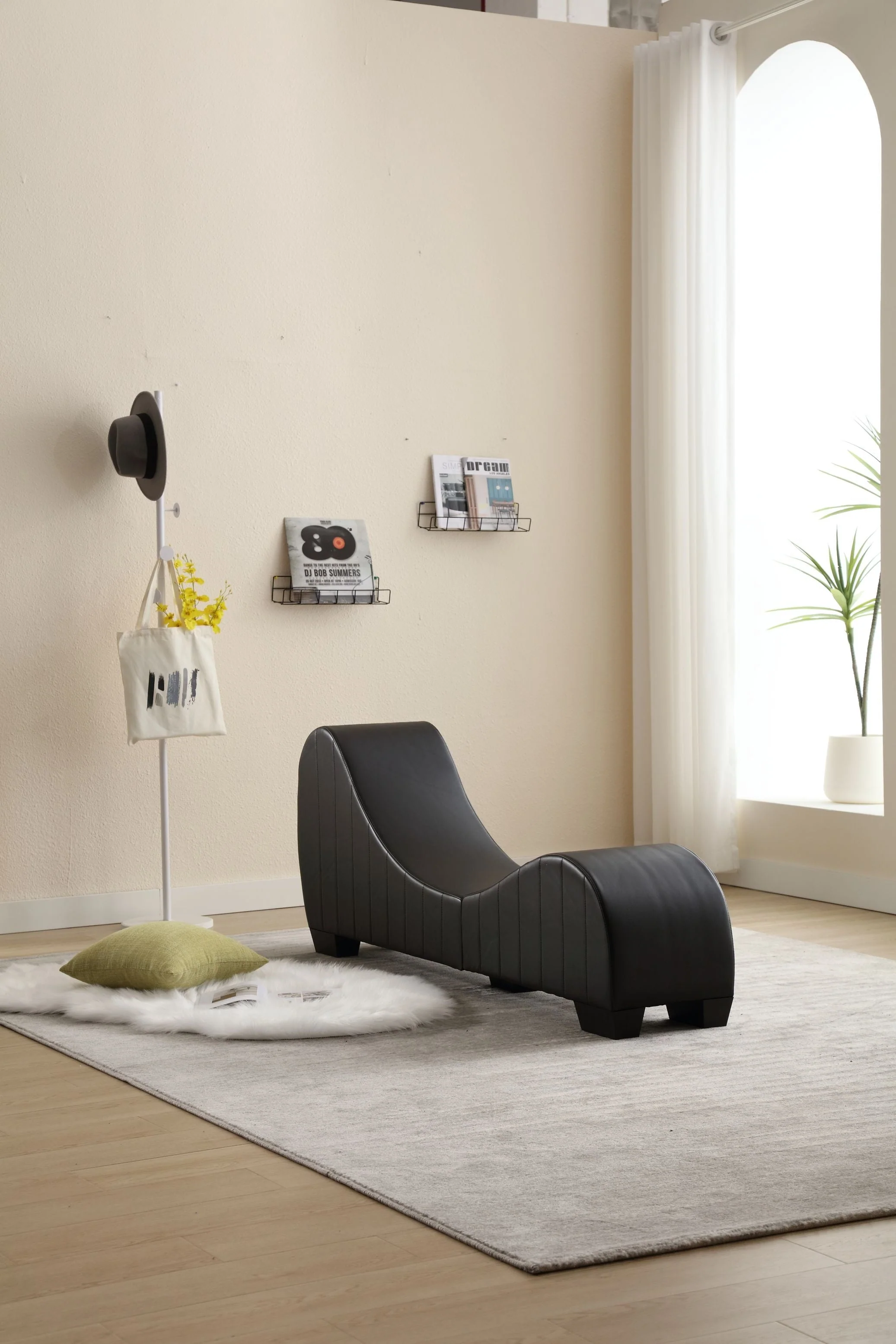 PWOPWOE Yoga Chaise Lounge for Stretching & Relaxation Modern Faux Leather Curved Sofa, Modern Faux Leather Curved Sofa, Living Room Bedroom Accent